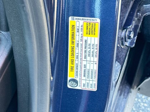 Used 2017 Chevrolet Equinox LS image 29
