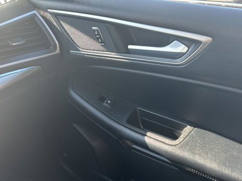 Used 2022 Ford Edge SEL w/ Convenience Package image 20