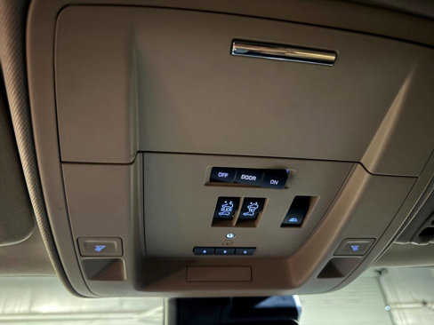 Used 2018 GMC Sierra 2500 Denali w/ Duramax Plus Package image 42