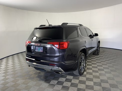 Used 2017 GMC Acadia Denali w/ Technology Package image 3