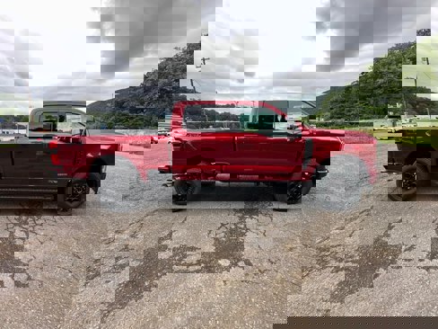 New 2025 Ford F350 XLT w/ Black Appearance Package image 8