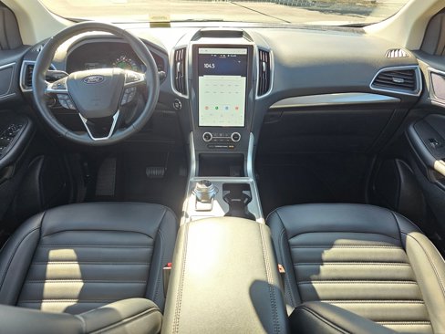 Used 2024 Ford Edge SEL image 10