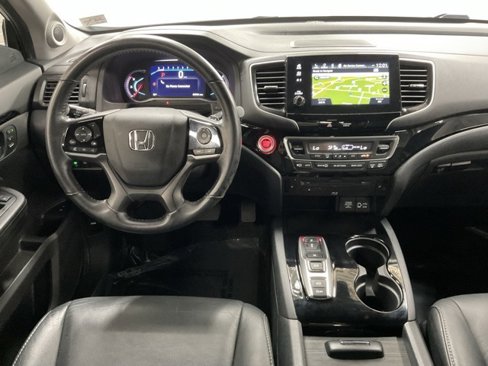 Certified 2020 Honda Pilot Touring image 18