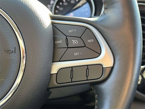 Used 2019 Jeep Compass Limited image 32