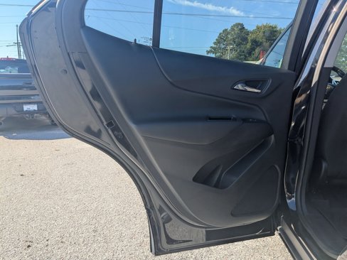 Used 2022 Chevrolet Equinox LT image 23