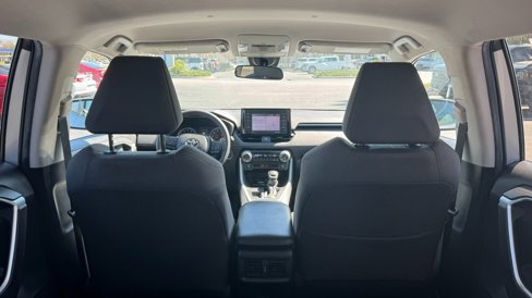 Used 2021 Toyota RAV4 XLE image 10