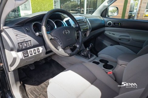 Used 2010 Toyota Tacoma 4x4 Double Cab image 25