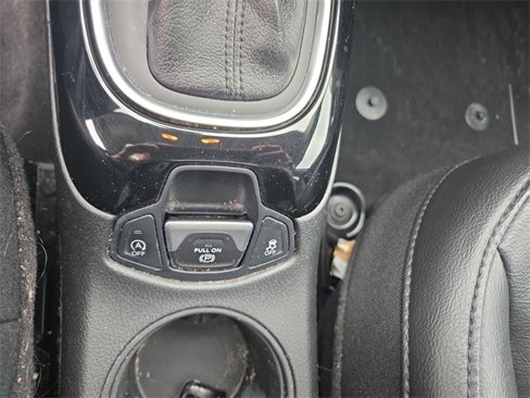 Used 2019 Jeep Compass Altitude image 21