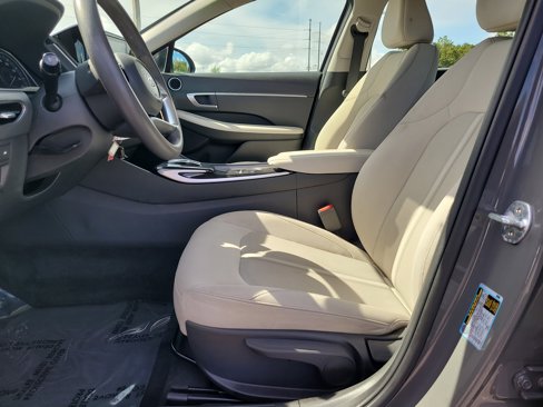 Used 2023 Hyundai Sonata SE image 16