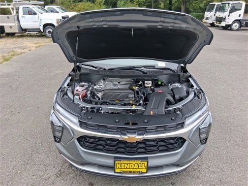 New 2026 Chevrolet Trax LT w/ Sunroof Package image 17