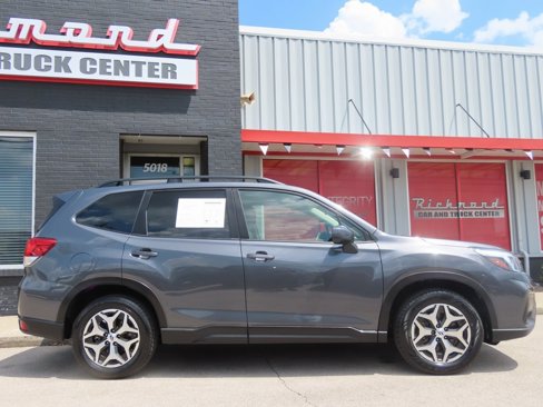 Used 2020 Subaru Forester Premium image 14