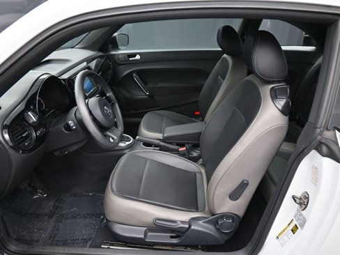 Used 2015 Volkswagen Beetle 1.8T image 18