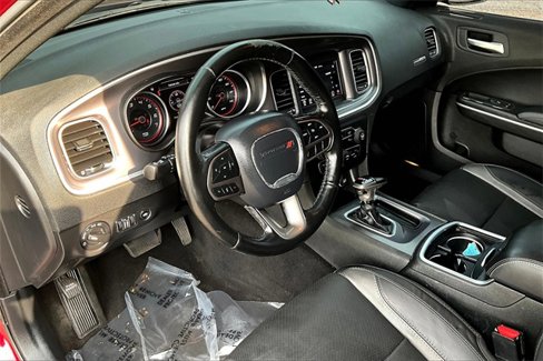 Used 2020 Dodge Charger SXT w/ Leather Interior Group image 16