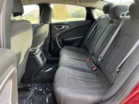Used 2016 Chrysler 200 Limited image 20