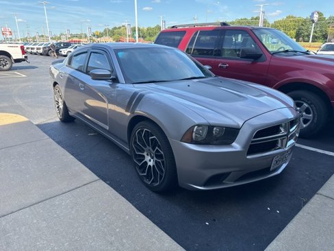 Used 2014 Dodge Charger SE image 6
