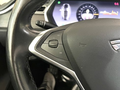 Used 2014 Tesla Model S P85 image 32