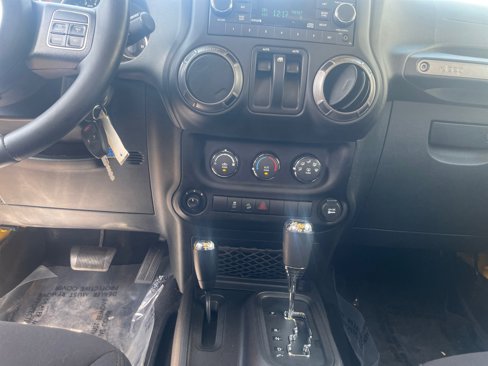 Used 2015 Jeep Wrangler Sport w/ Quick Order Package 24S image 16