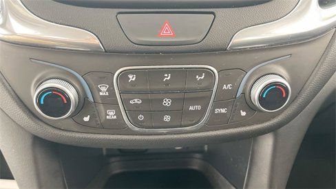 Used 2018 Chevrolet Equinox LT image 40