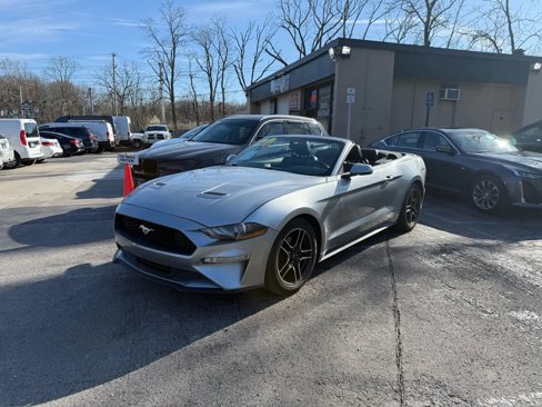 Used 2020 Ford Mustang Premium image 2