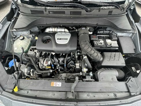 Used 2021 Hyundai Kona Limited w/ Cargo Package image 13