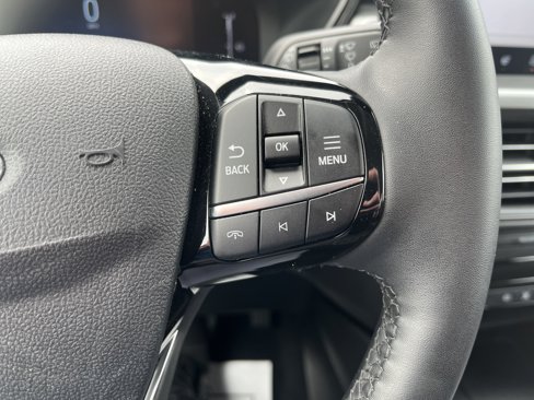 Used 2023 Ford Escape SE image 20