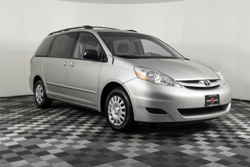 Used 2008 Toyota Sienna LE image 10
