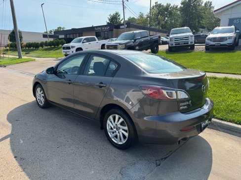 Used 2013 MAZDA MAZDA3 i Touring image 3