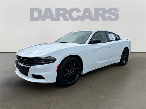 Used 2023 Dodge Charger SXT w/ Blacktop Package image 3