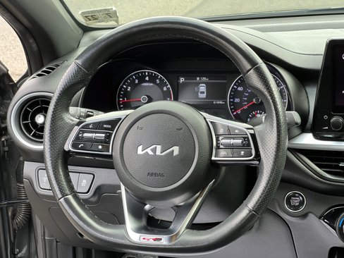 Used 2022 Kia Forte GT-Line w/ GT-Line Technology Package image 17