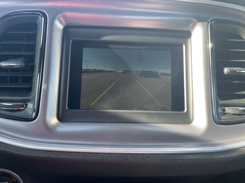 Used 2022 Dodge Challenger SXT image 18