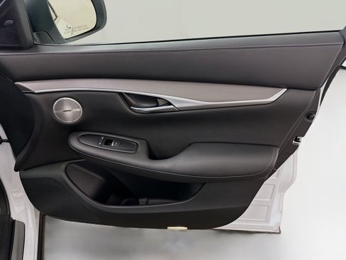 Used 2023 INFINITI QX50 Luxe image 34