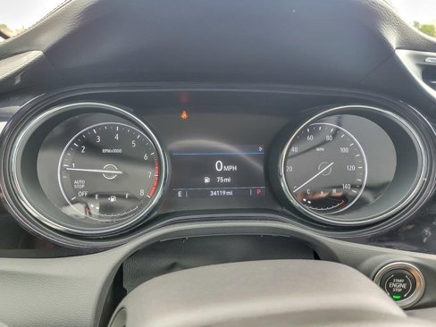 Used 2021 Buick Encore GX Essence image 12