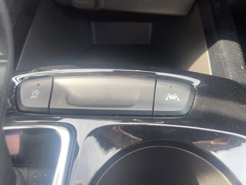 Used 2024 Chevrolet Trax LT image 24