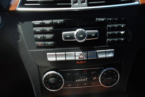 Used 2014 Mercedes-Benz C 250 Sedan image 14