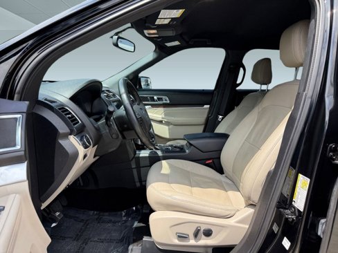 Used 2018 Ford Explorer Limited image 5