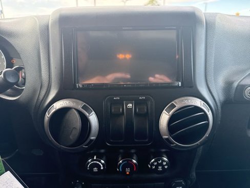 Used 2015 Jeep Wrangler Sport w/ Quick Order Package 24S image 25