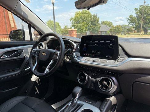 Used 2023 Chevrolet Blazer LT w/ Sound & Technology Package image 3