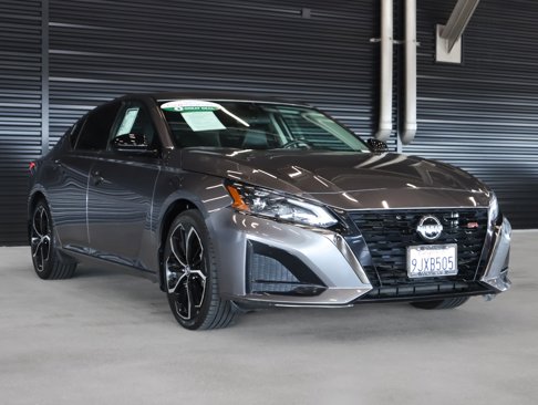 Used 2024 Nissan Altima 2.5 SR image 12