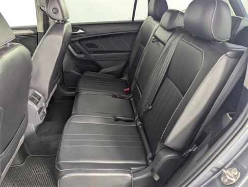 Used 2022 Volkswagen Tiguan SE image 29