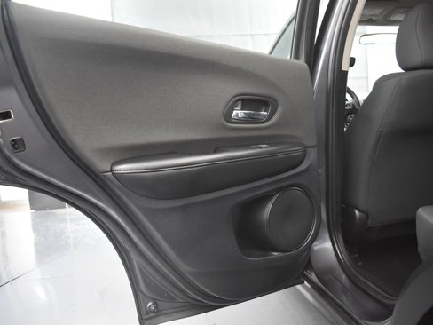 Used 2019 Honda HR-V LX image 16