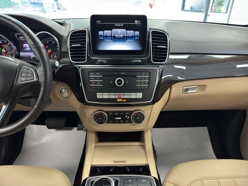 Used 2018 Mercedes-Benz GLE 350 4MATIC image 26
