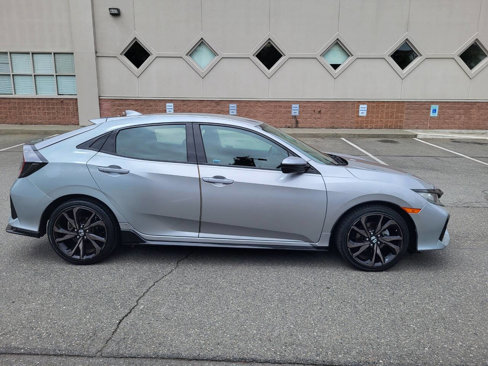 Used 2018 Honda Civic Sport image 2