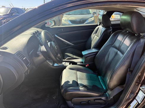 Used 2012 Nissan Altima 3.5 SR w/ 3.5SR Premium Pkg image 10