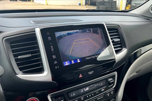 Used 2018 Honda Pilot Touring image 26