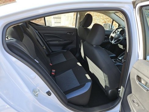 New 2025 Nissan Versa SV image 12