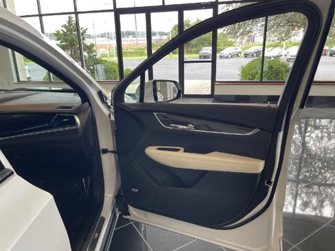Certified 2022 Cadillac XT6 Sport w/ Technology Package image 20