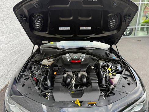 Used 2021 Alfa Romeo Giulia Quadrifoglio image 10