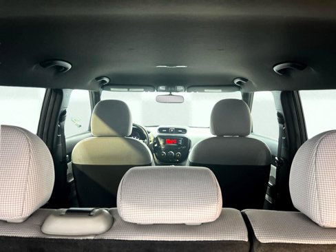 Used 2016 Kia Soul image 28