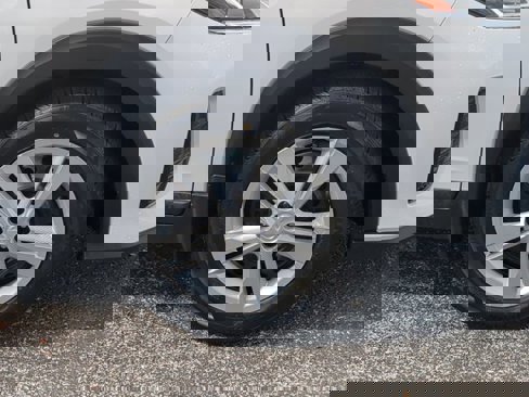 Certified 2021 Nissan Kicks S image 11