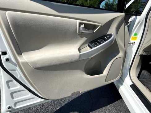 Used 2012 Toyota Prius Three image 15